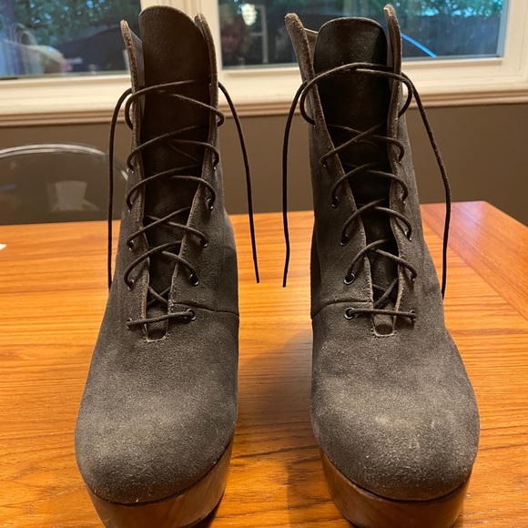 New Coclico Suede Lace-up Wood Sole Clog Booties - Picture 2 of 6